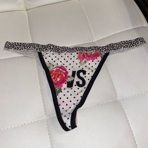 VS v-string